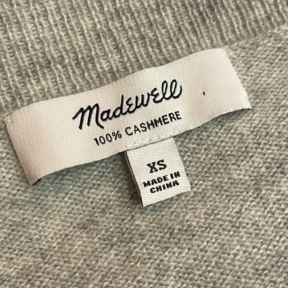 Madewell (Fall 2020) Cashmere V-Neck Sweater size XS MA707
